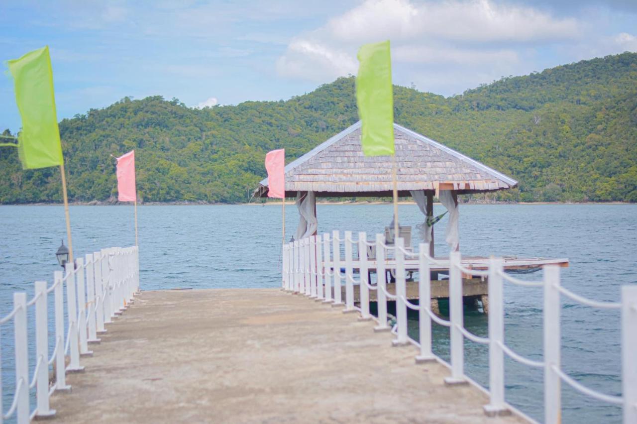 Pangulatan Beach Resort إل نيدو المظهر الخارجي الصورة